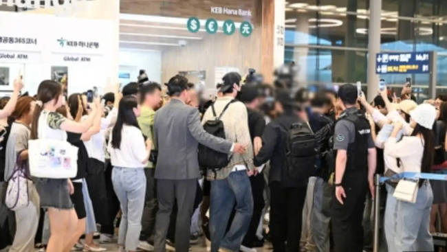 韩国国会讨论边佑锡过度安保事件 机场方称其是历史最初 