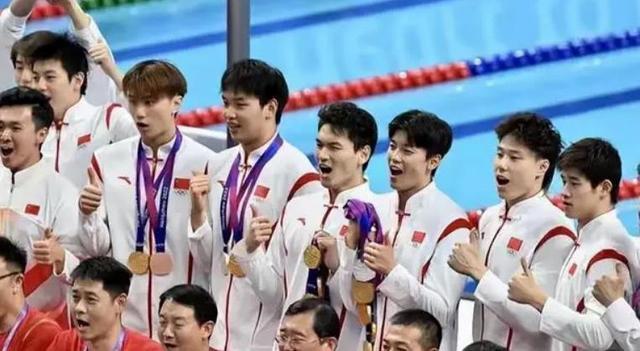 中国游泳队10天接受近200次药检 高强度检测引热议