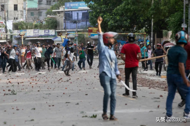 孟加拉国抗议活动升级为暴力事件