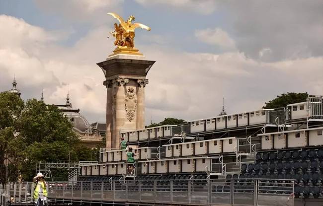 巴黎奥运会首创水上开幕式 塞纳河上的奥运盛宴