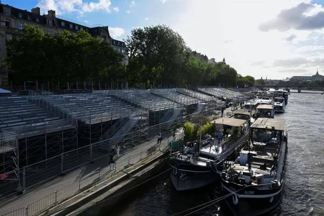 巴黎奥运会首创水上开幕式 塞纳河上的奥运盛宴