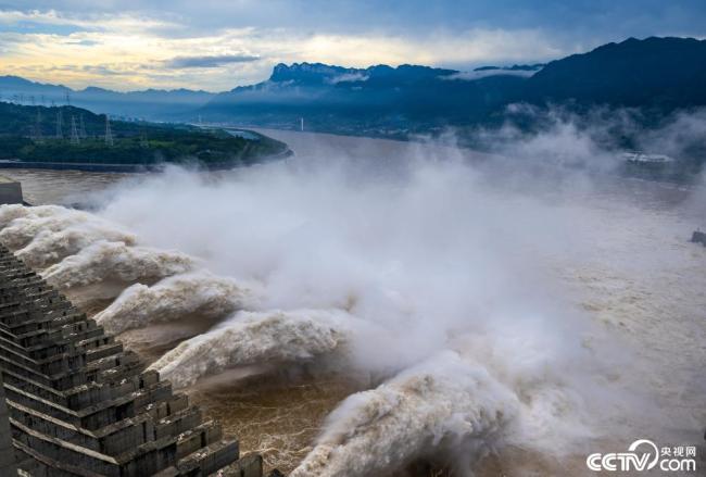 湖北宜昌：三峽水庫迎新一輪漲水過程