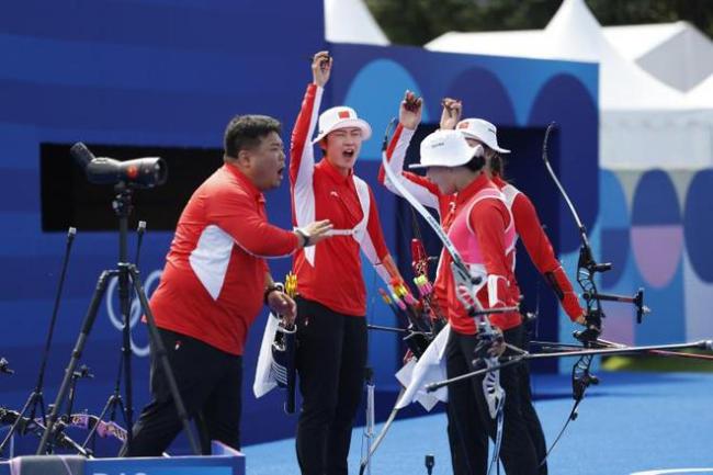 奥运会射箭中国女团加赛4-5惜败韩国 遗憾摘银 一箭之差痛失金牌