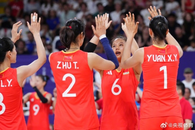 提前出线！中国女排3-0击败法国女排