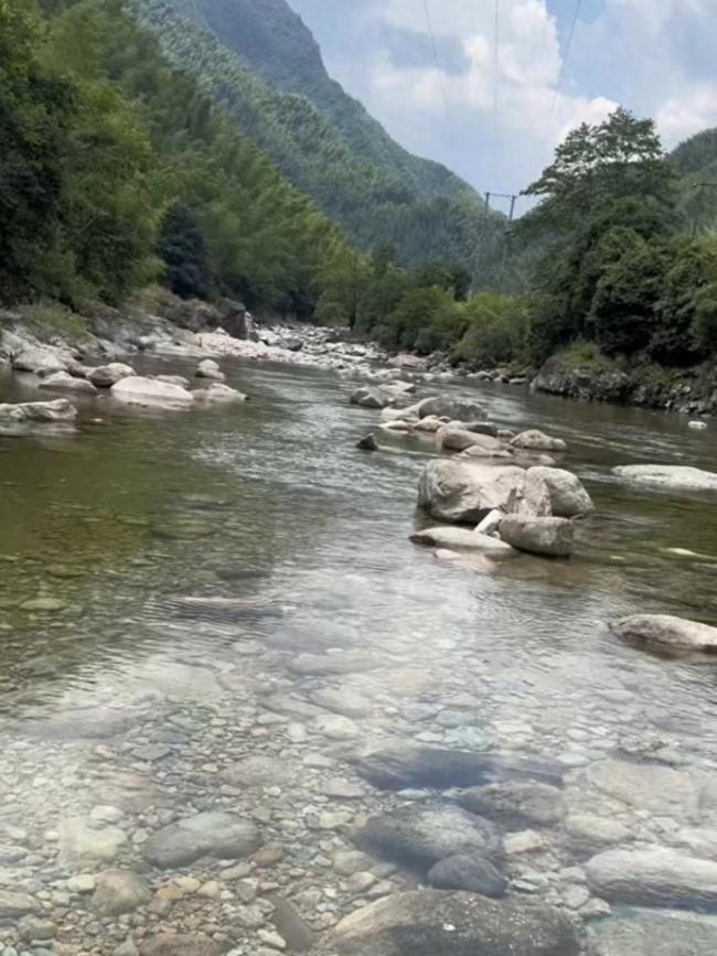 河道涨水祖孙三人被冲走身亡