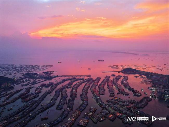 台风摩羯来临前广东阳江现绚丽晚霞