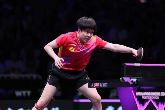 乒乓澳门赛：王楚钦3-0大胜黄镇廷，国乒7大主力悉数晋级16强——王者风仪，强势晋级