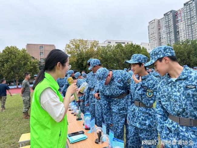 青少年暗语交流滥用处方药 警惕“减肥药”与“聪明药”陷阱