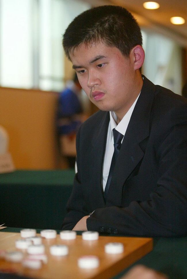 媒体：象棋第一人下出一步死棋，背后棋局暗流涌动