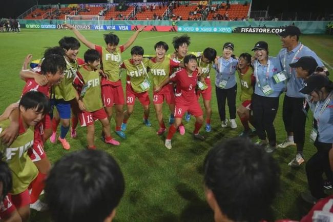 1-0美国进决赛！朝鲜女足又上演奇迹！她们闭门修炼为啥能成功？