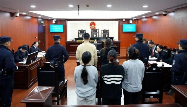 4名女子穿特制內衣走私黃金粉末獲刑