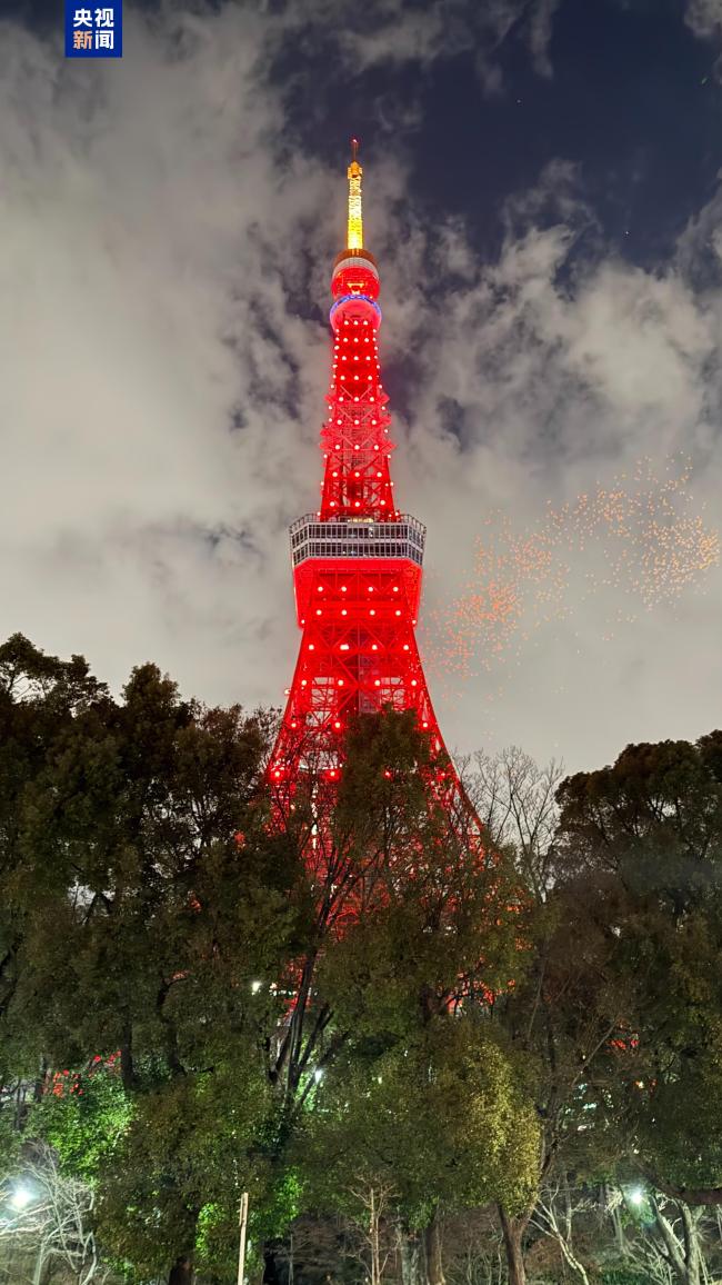 喜迎中國(guó)新春 日本東京塔第七次點(diǎn)亮“中國(guó)紅”