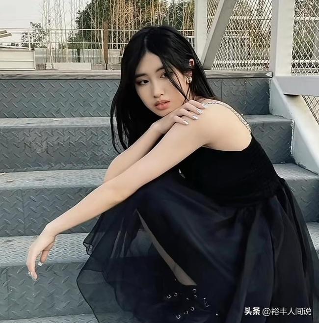 冯小刚徐帆女儿徐朵晒照庆生 19岁生日温馨画面曝光