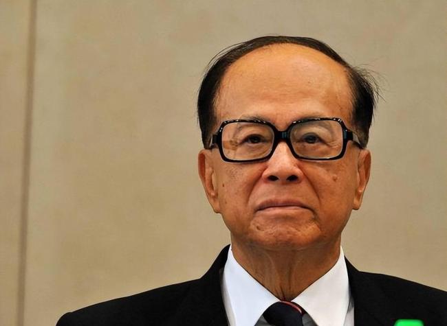 李嘉诚旗下公司市值蒸发超781亿港元 资本市场的严厉反应