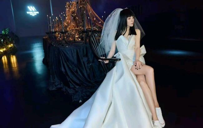 王琳54岁的走秀状态 宛如时光倒流
