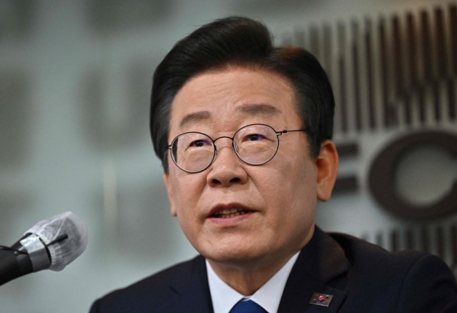 专家：韩国大选首个“逃兵”出现了 首尔市长宣布退选