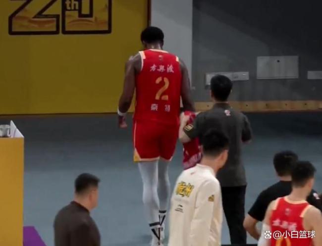 广厦男篮3-2淘汰青岛男篮四强全出炉 胡金秋19+10闪耀赛场