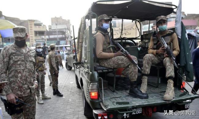 西南传来坏消息！印巴在边境开火了，巴防长警告，恐爆发全面战争