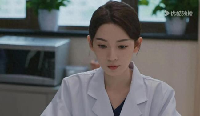 DB电竞登录蛮好的人生小艾总吴雅婚纱照直拍 勇敢追爱真相揭晓(图1)