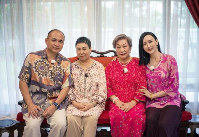 胡靜和老公從不過(guò)問(wèn)對(duì)方情史 婆婆曾調(diào)查胡靜背景引發(fā)熱議