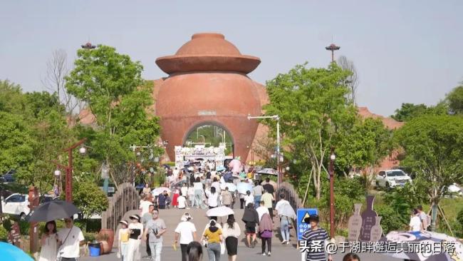 假期首日榮昌接待游客超35萬(wàn)人次 文旅融合創(chuàng)新帶動(dòng)爆火