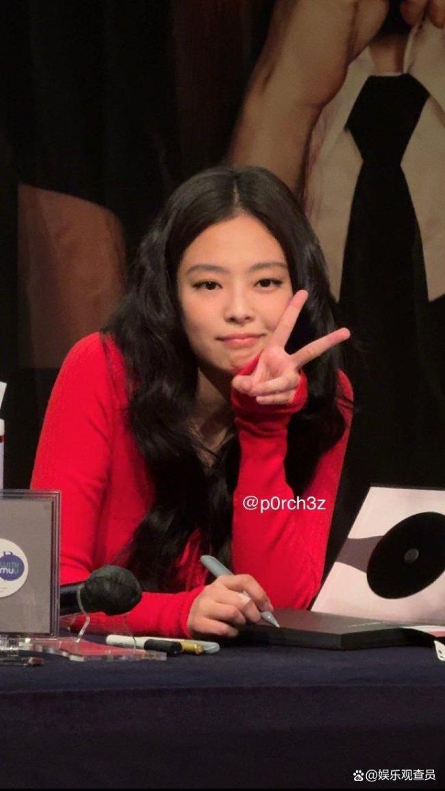 Jennie红胶