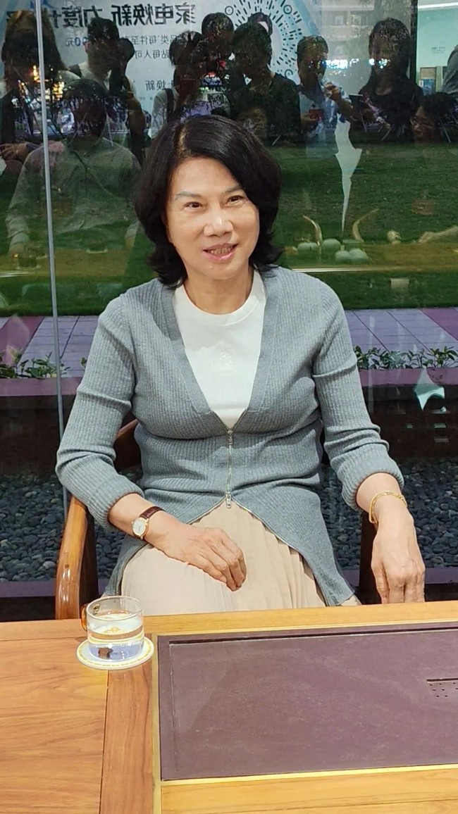 董明珠：能干不是文凭说了算