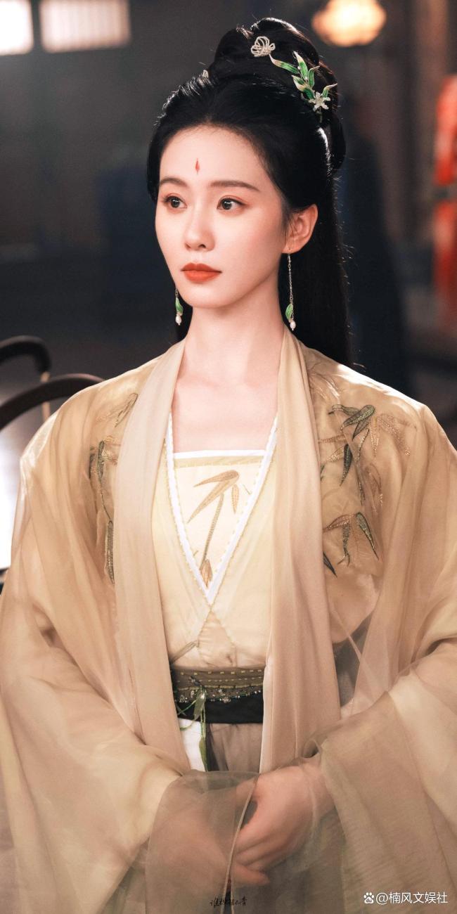 刘诗诗先秦淑女步 古风美学惊艳全网