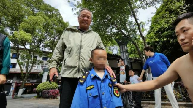 幼兒園保安旅游2天連救6人 英勇事跡感動眾人