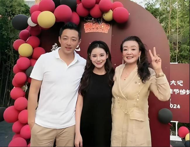 張?zhí)m力挺馬筱梅 暗示其前夫想敲詐 戰(zhàn)蘭霸氣護(hù)媳