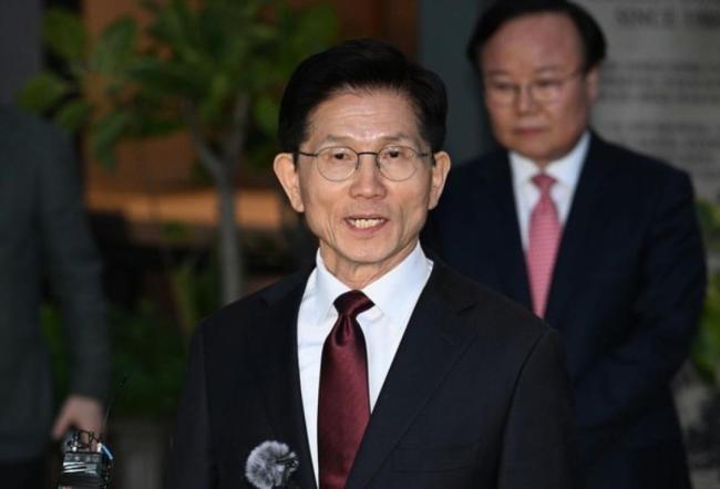 金文洙拿回韩国总统候选人资格
