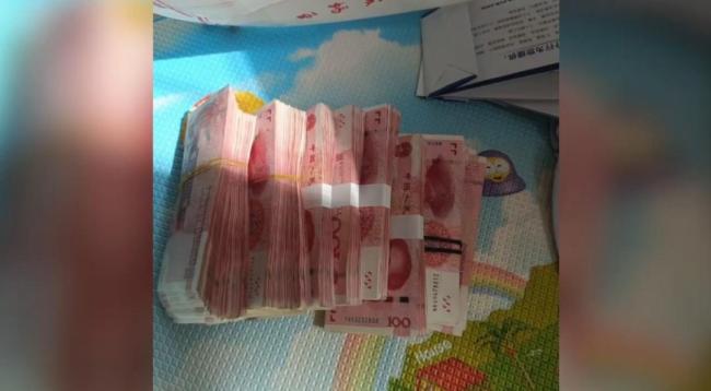 貨拉拉司機(jī)張先生立大功,！北京警方抓獲3人，查獲大量現(xiàn)金 警民合作攔截詐騙