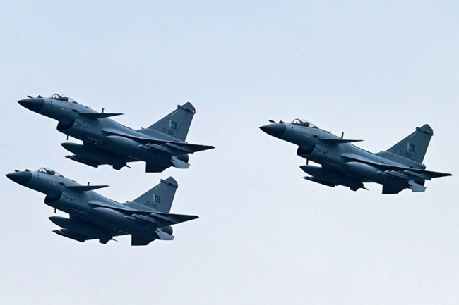 預(yù)警機(jī)才是擊落陣風(fēng)的關(guān)鍵力量嗎 空戰(zhàn)體系的勝利