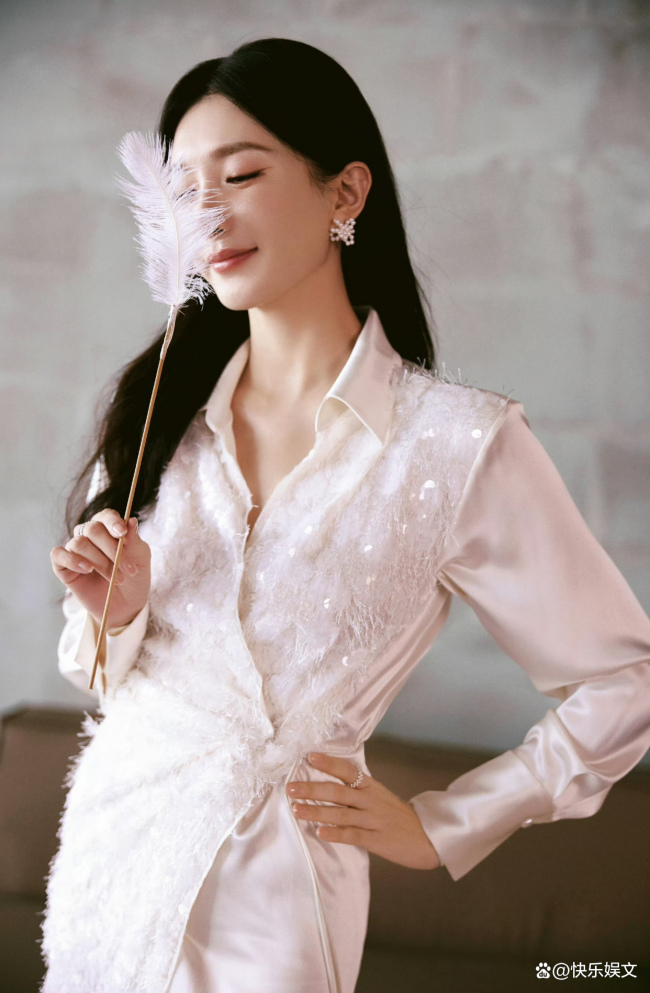 超一线女星神秘恋情将曝光 否认私生子传闻