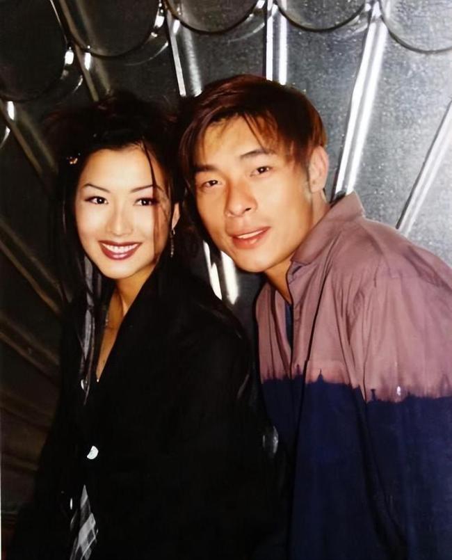 鄭秀文夫婦同臺(tái) 女方曾包容男方出軌！