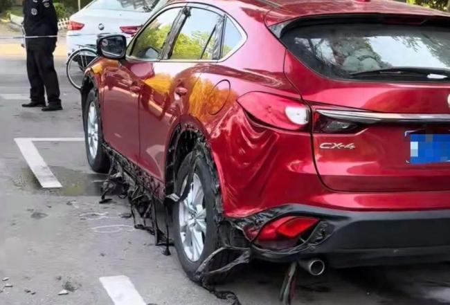上海一地多輛非機(jī)動(dòng)車被燒毀 火災(zāi)未致人員傷亡