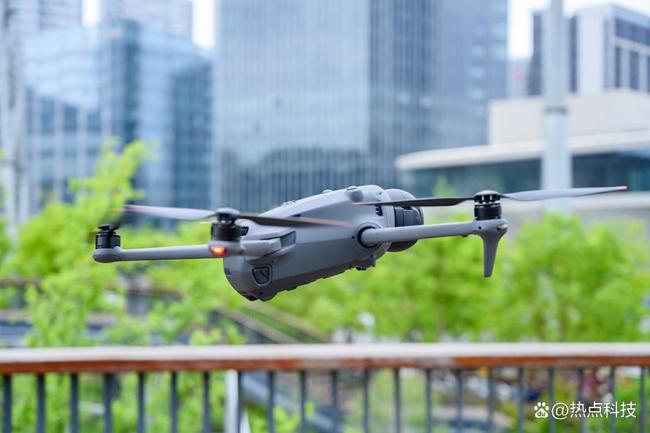 變化太大了,！大疆Mavic 4 Pro上手評測 全面升級的飛行與拍攝體驗(yàn)