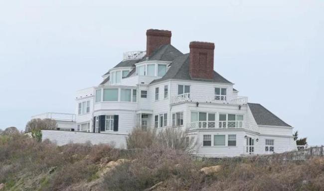 警方在霉霉豪宅附近发现人类遗骸 引发广泛关注