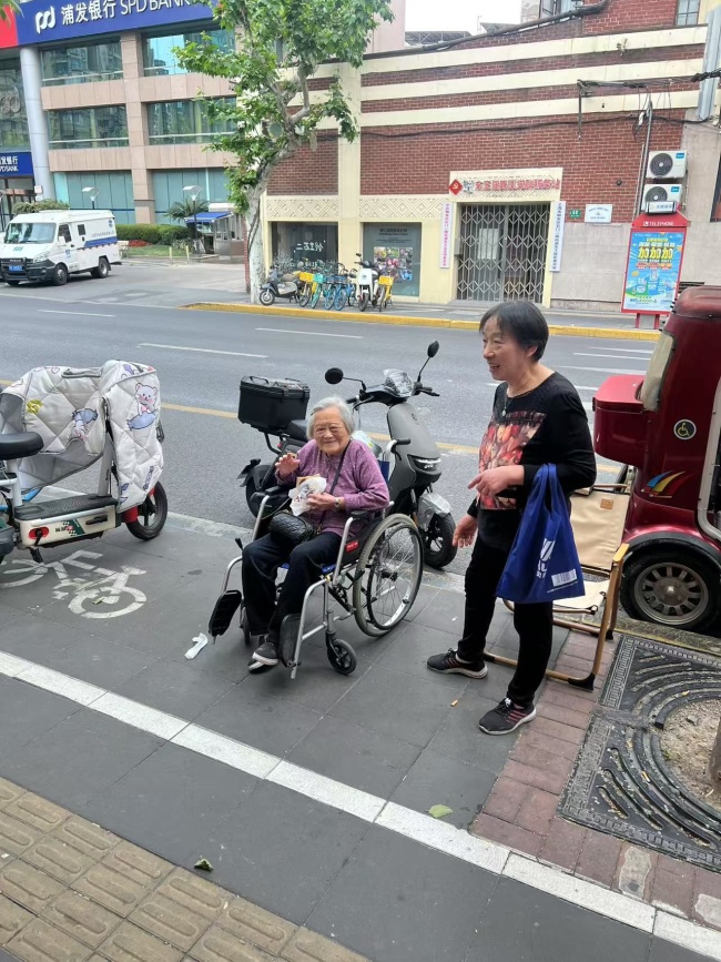 滬上網(wǎng)紅“阿大蔥油餅”開業(yè)近一月 情懷與挑戰(zhàn)并存