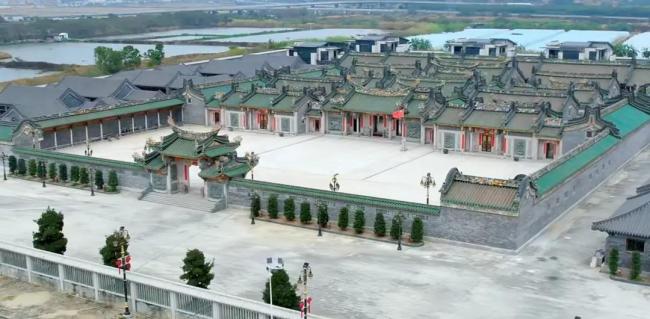 官方通報(bào)1.14億違建豪宅將強(qiáng)拆 引發(fā)廣泛關(guān)注