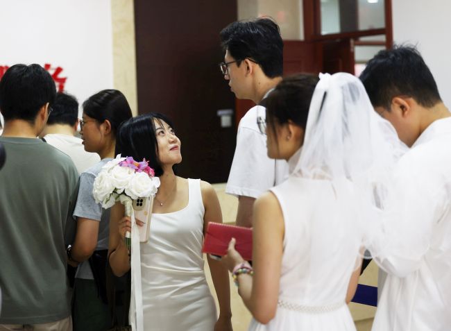 “520”北京迎婚登高峰 甜蜜愛(ài)情見(jiàn)證時(shí)刻
