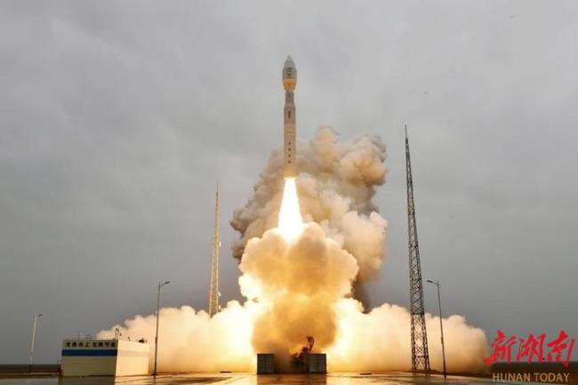 “株洲制造首星”发射成功 开启航天新纪元