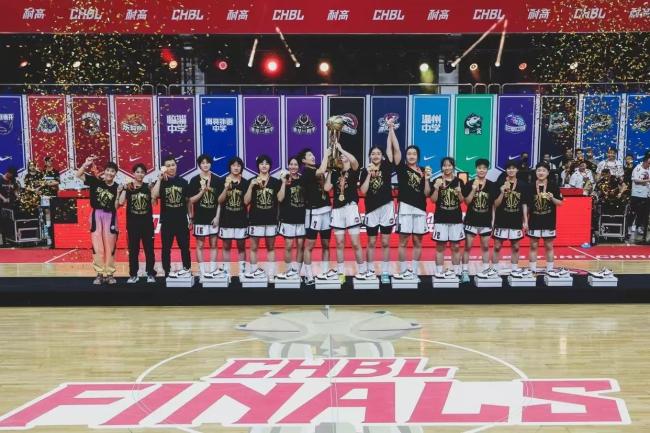 耐克簽下中國女籃19歲新星鄧雨婷 NCAA追夢之旅