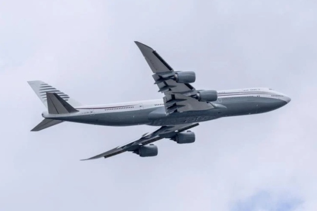 美國正式接受卡塔爾為特朗普提供的波音747飛機(jī)