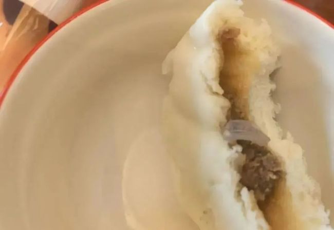 南昌山姆會(huì)員店包子吃出玻璃 疑似異物引發(fā)關(guān)注