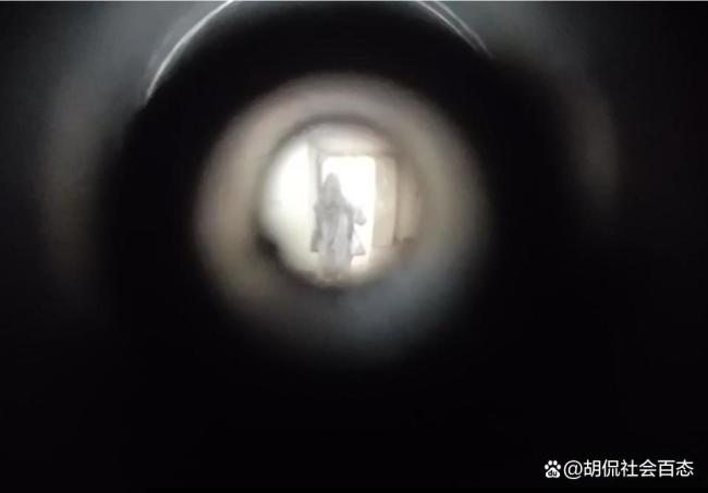 母親要求不給家門口遇害女兒打碼 家屬尋求公正與記憶