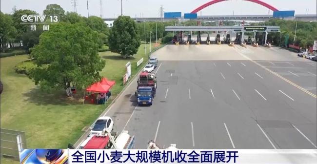 全國夏糧搶收進行時 1700萬台套農機具戰“三夏”