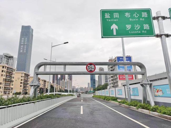 深圳春風(fēng)隧道即將通車 限高3.5米小客車專用
