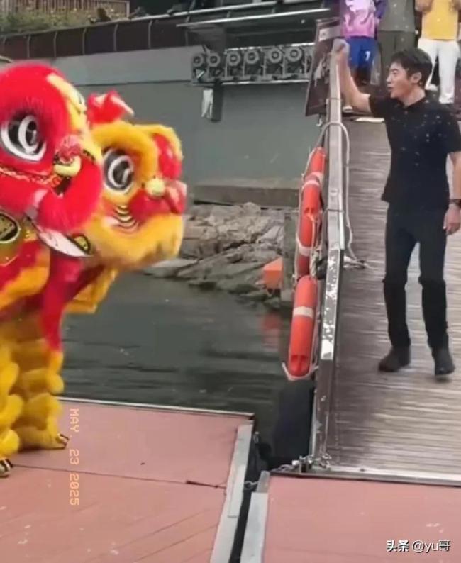 撒貝寧在廣東水陸兩棲過端午,,廣東過端午到底有多嗨?
