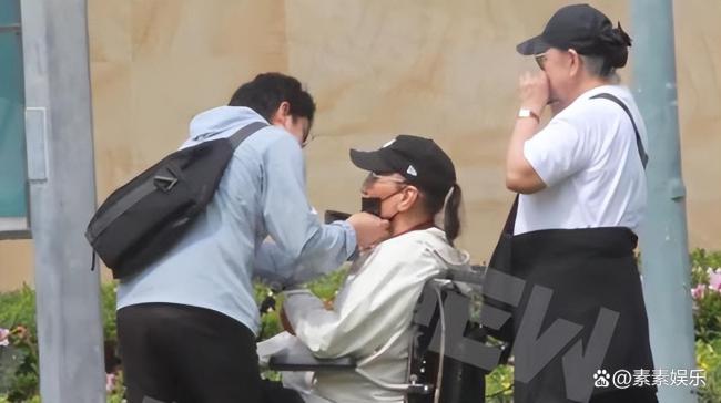 88歲謝賢現(xiàn)身公園游玩 風(fēng)采依舊